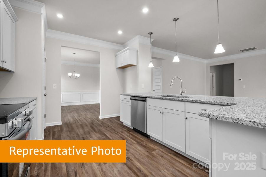 Image 17 of a home in Cedar Meadows.