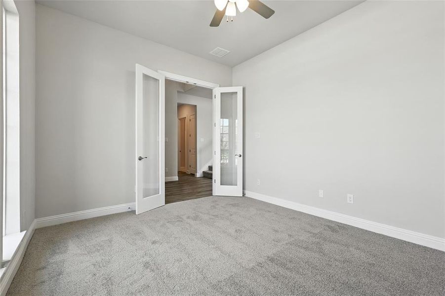 Spacious, unfurnished interior of a new home in Ridge Crossing, Waxahachie (Image 14).