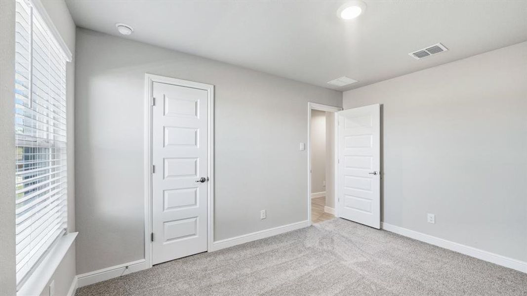 Spacious, unfurnished interior of a new home in Parkerville Meadows, DeSoto (Image 14).