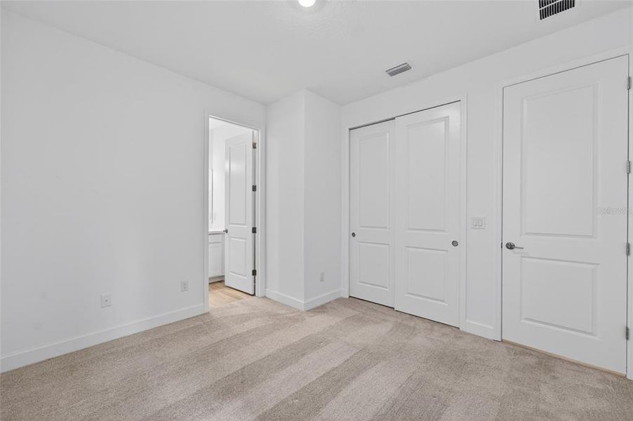 Spacious, unfurnished interior of a new home in River Landing, Wesley Chapel (Image 21). Spacious, unfurnished interior of a new home in River Landing, Wesley Chapel (Image 21).
