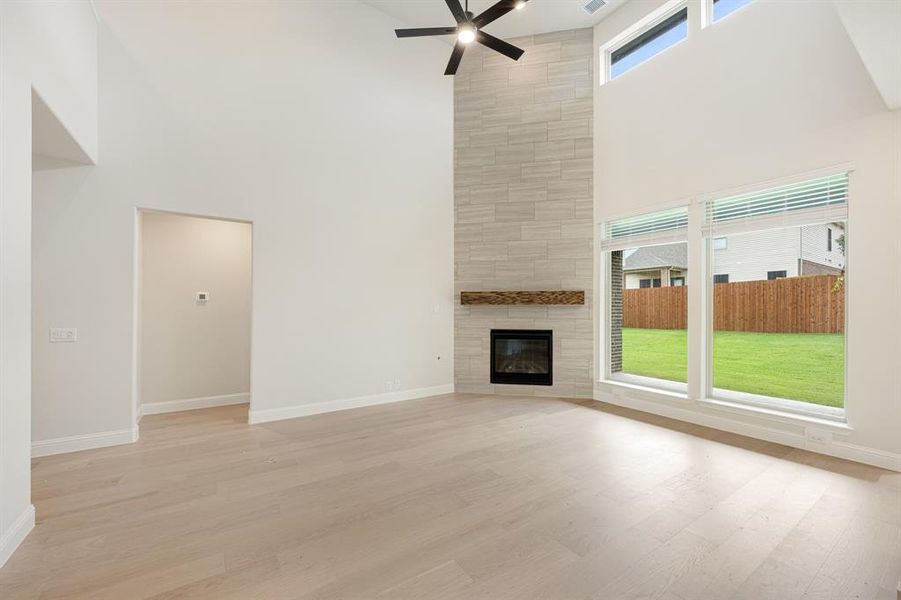 Spacious, unfurnished interior of a new home in Glenwood Meadows, Denton (Image 20).