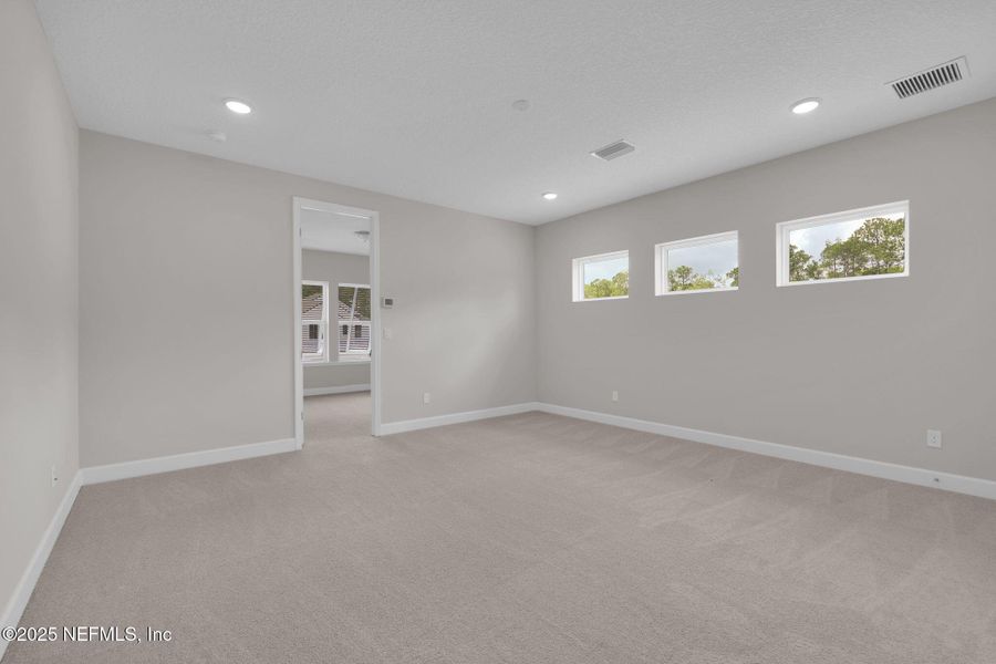 Spacious, unfurnished interior of a new home in Reflections at Nocatee, Ponte Vedra (Image 23).