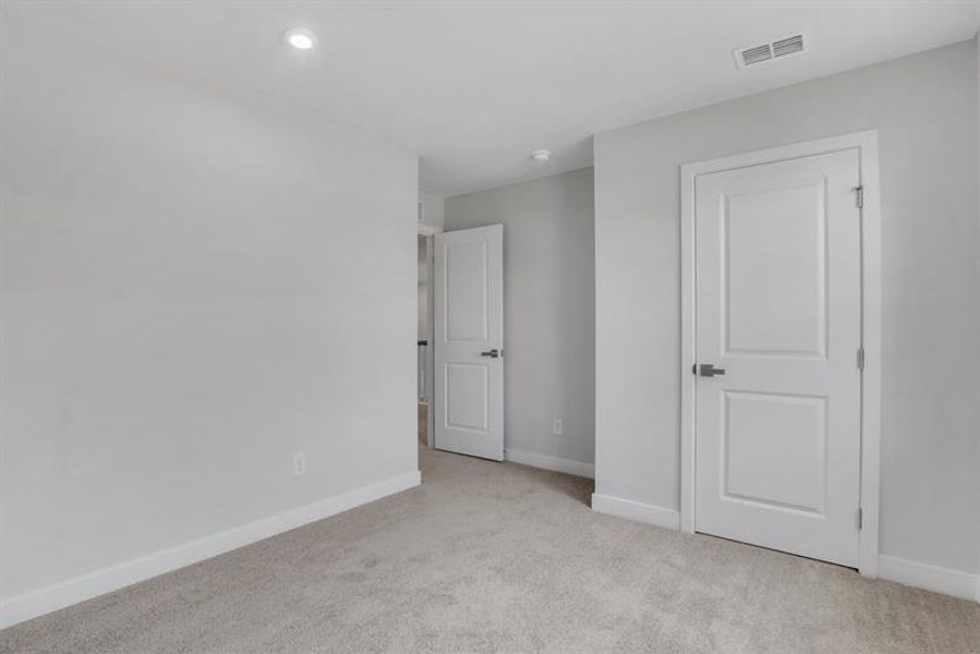 Spacious, unfurnished interior of a new home in Southern Hills, McDonough (Image 35). Spacious, unfurnished interior of a new home in Southern Hills, McDonough (Image 35).