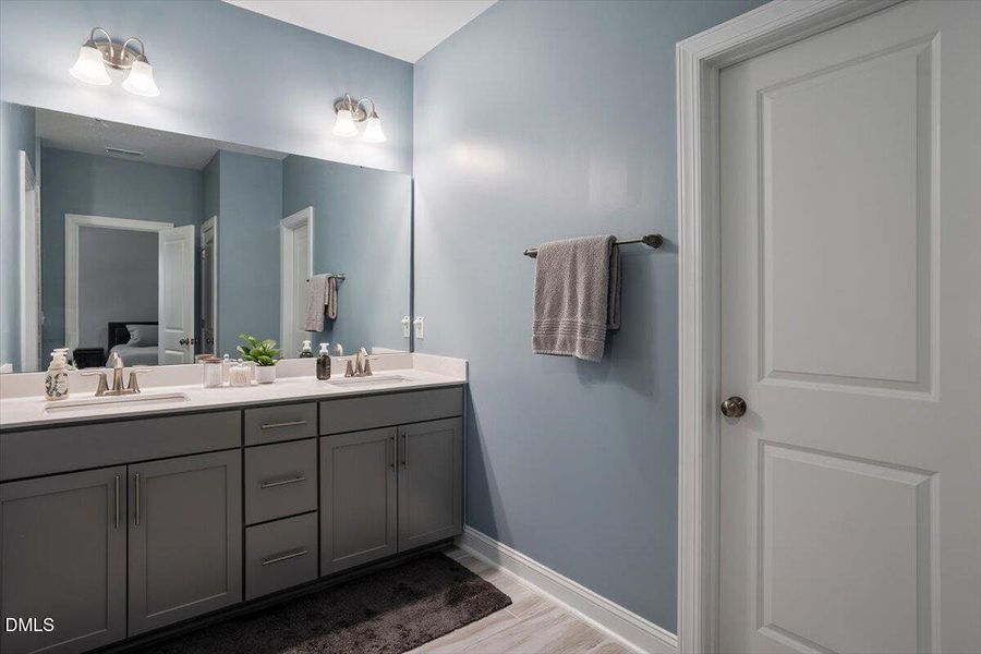 4038 Front Runner Dr. 4038 Front Runner Dr.