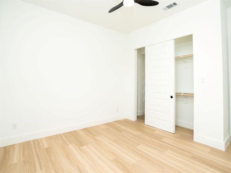 Spacious, unfurnished interior of a new home in , Dallas (Image 22). Spacious, unfurnished interior of a new home in , Dallas (Image 22).