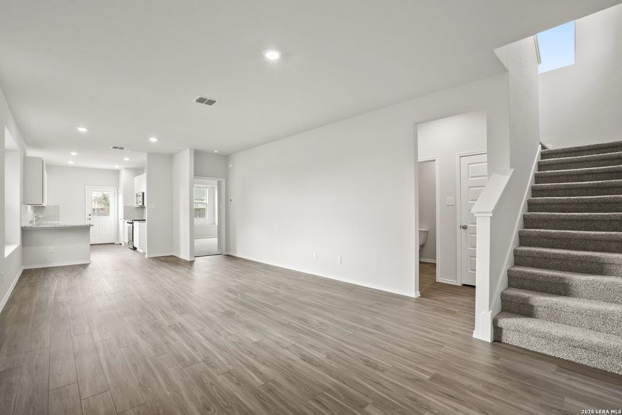 Spacious, unfurnished interior of a new home in Blue Ridge Ranch, San Antonio (Image 20). Spacious, unfurnished interior of a new home in Blue Ridge Ranch, San Antonio (Image 20).