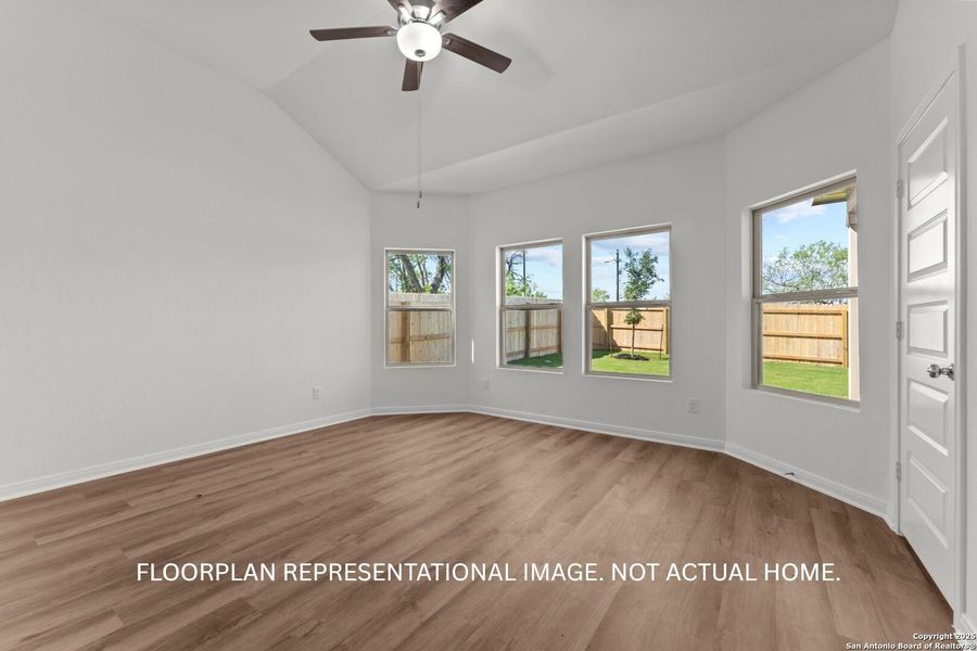 Spacious, unfurnished interior of a new home in Park Place, New Braunfels (Image 29).