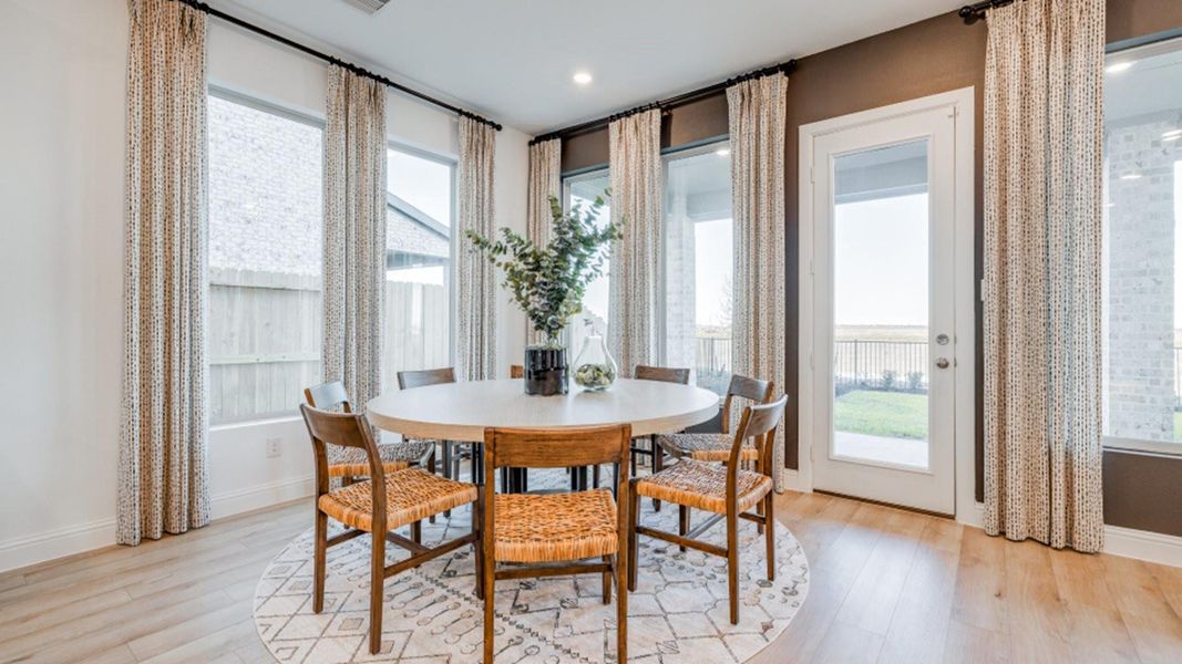 Pictures are representative of floor plan - not actual home for sale Pictures are representative of floor plan - not actual home for sale