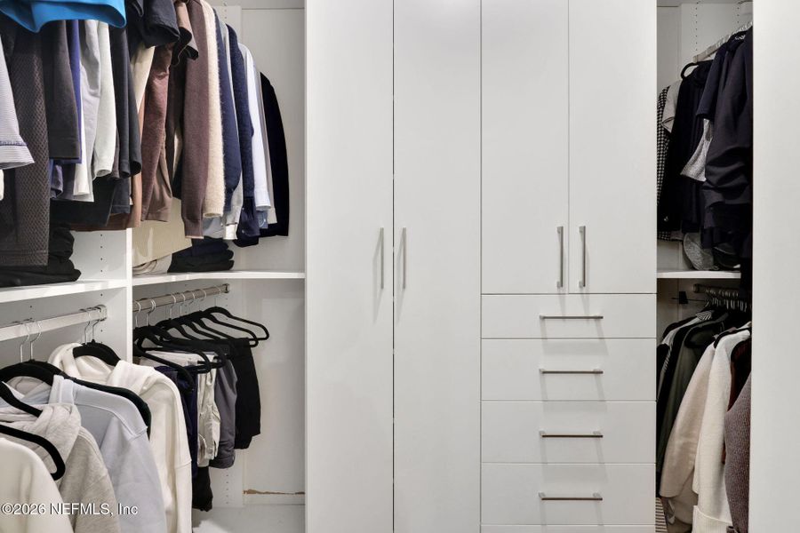 Image 65 of a home in .