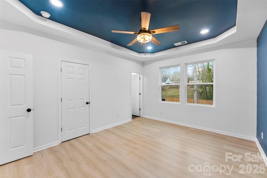 Spacious, unfurnished interior of a new home in , Cherryville (Image 40).