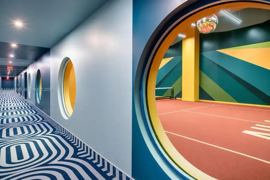 Community amenities in , Miami (Image 33).
