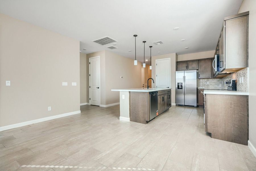 1,556sf New Home in San Tan Valley, AZ.  - Slide 16