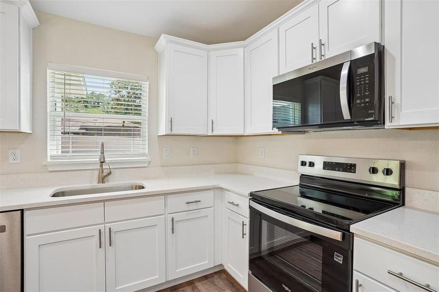 Furnished interior view inside a new home in , Dunnellon (Image 8).