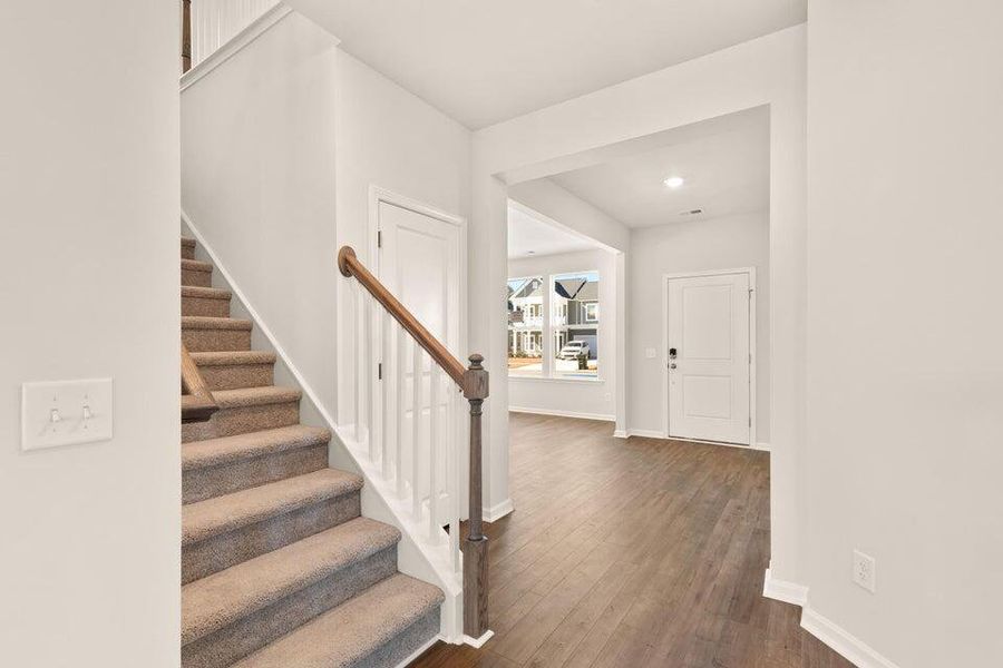 Spacious, unfurnished interior of a new home in Sweetgrass at Summers Corner, Summerville (Image 7). Spacious, unfurnished interior of a new home in Sweetgrass at Summers Corner, Summerville (Image 7).