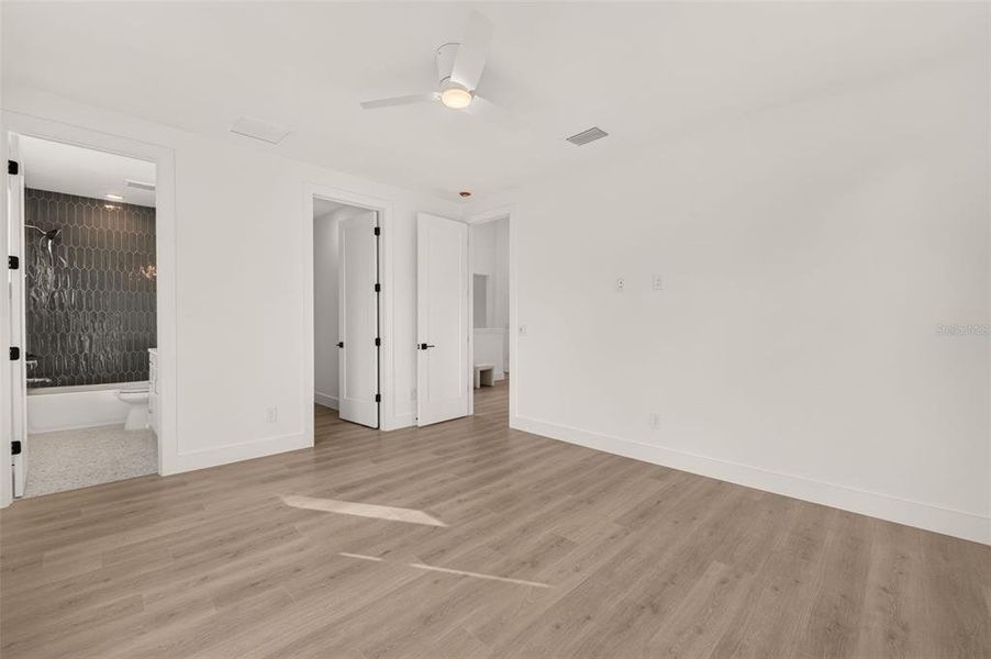 Spacious, unfurnished interior of a new home in , Orlando (Image 63). Spacious, unfurnished interior of a new home in , Orlando (Image 63).