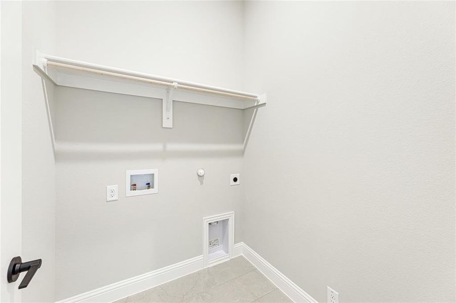 Spacious, unfurnished interior of a new home in Ridge Ranch, Mesquite (Image 30). Spacious, unfurnished interior of a new home in Ridge Ranch, Mesquite (Image 30).
