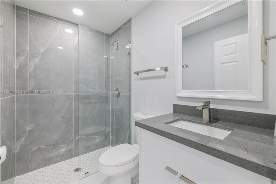 Furnished interior view inside a new home in , Lehigh Acres (Image 17). Furnished interior view inside a new home in , Lehigh Acres (Image 17).