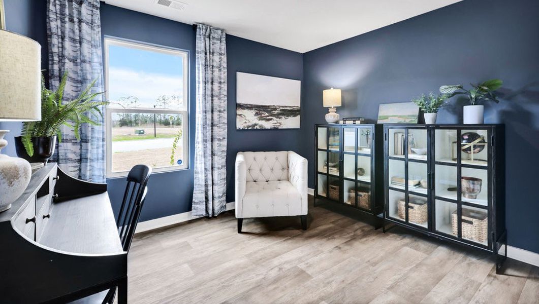 Furnished interior view inside a new home in Eagle Creek, Bolivia (Image 22).