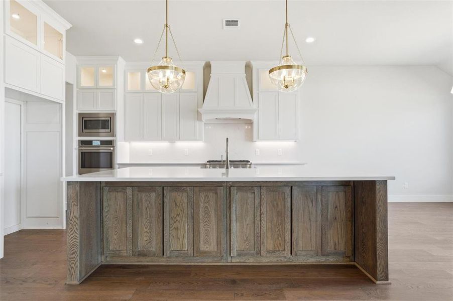 Furnished interior view inside a new home in Aledo Heights - Aledo ISD, Aledo (Image 7).