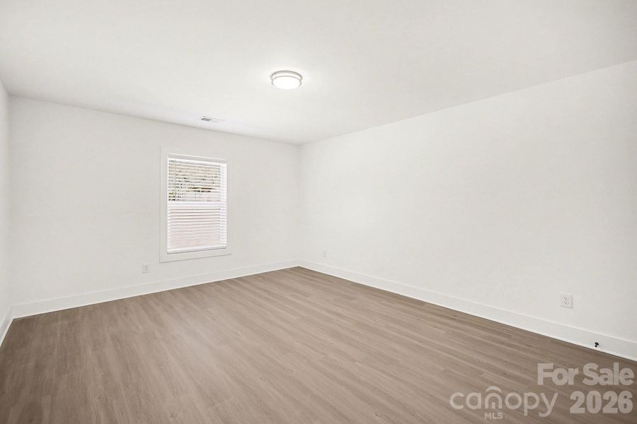 Spacious, unfurnished interior of a new home in , Newton (Image 12).