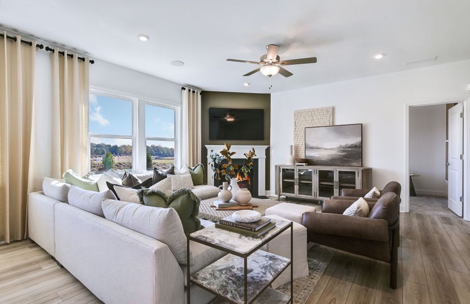 Representative furnished interior of a home built from the Liston by Pulte Homes in Sparrow Creek, Boiling Springs (Image 12).