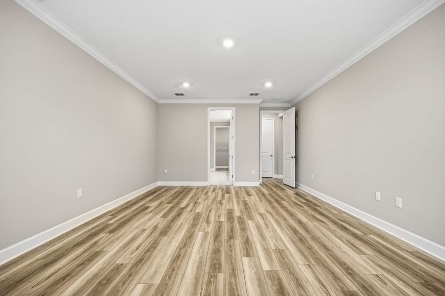 Spacious, unfurnished interior of a new home in Headwaters at Lofton Creek, Yulee (Image 26).