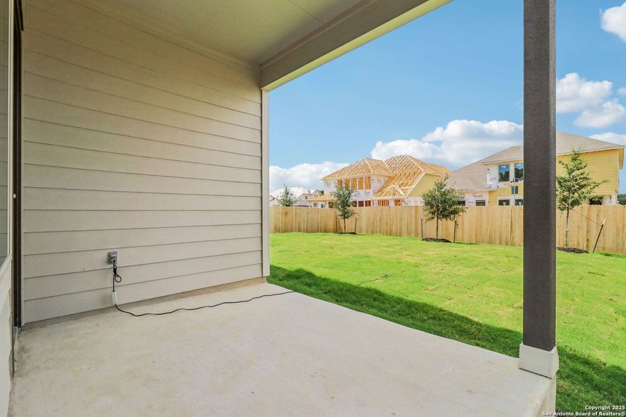Image 50 of a home in Fox Falls.