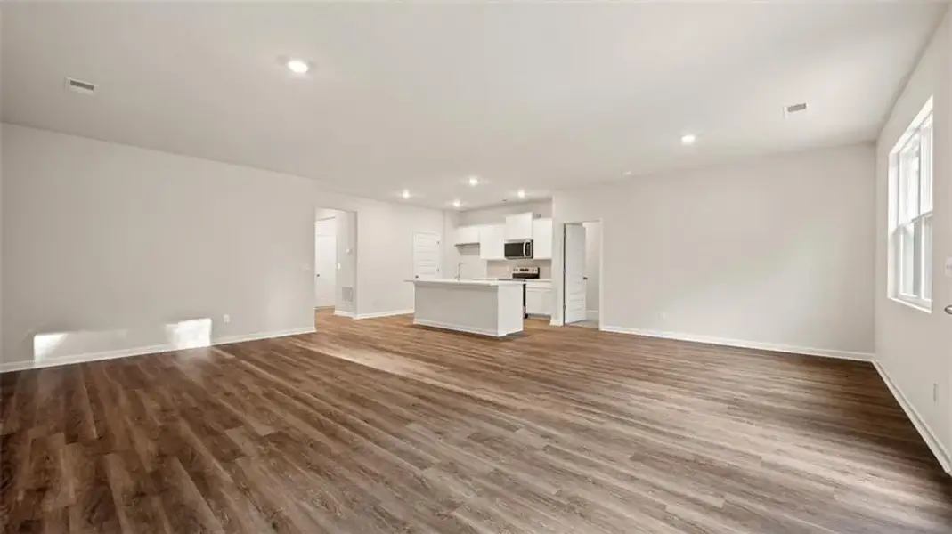 Spacious, unfurnished interior of a new home in Champion's Run, Lithonia (Image 21).