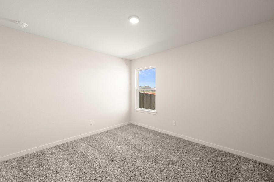 Spacious, unfurnished interior of a new home in The Village at Elm Creek, Troy (Image 11).