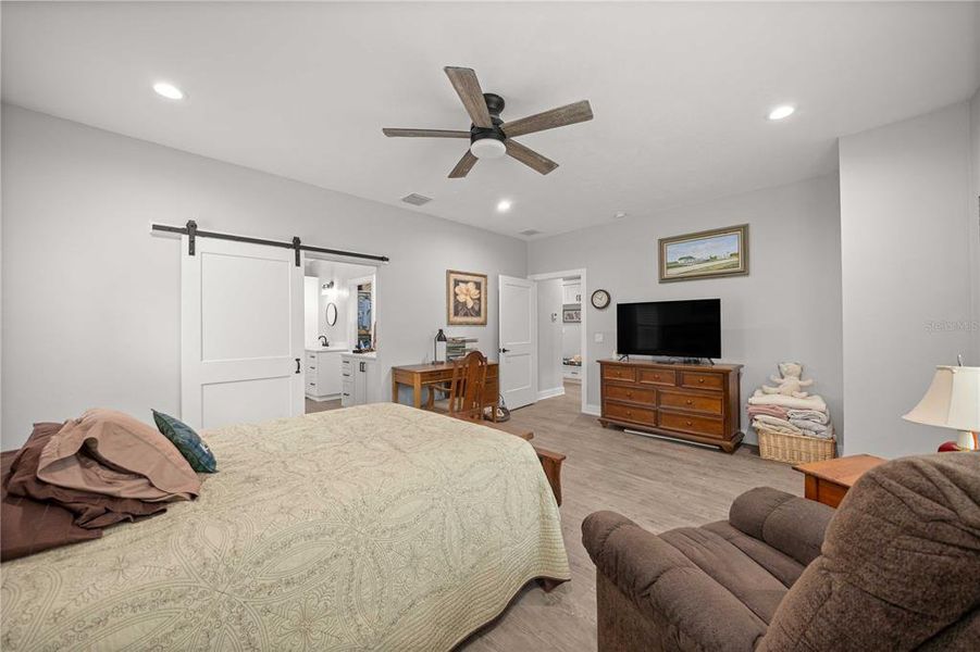 Furnished interior view inside a new home in , Dunnellon (Image 11). Furnished interior view inside a new home in , Dunnellon (Image 11).