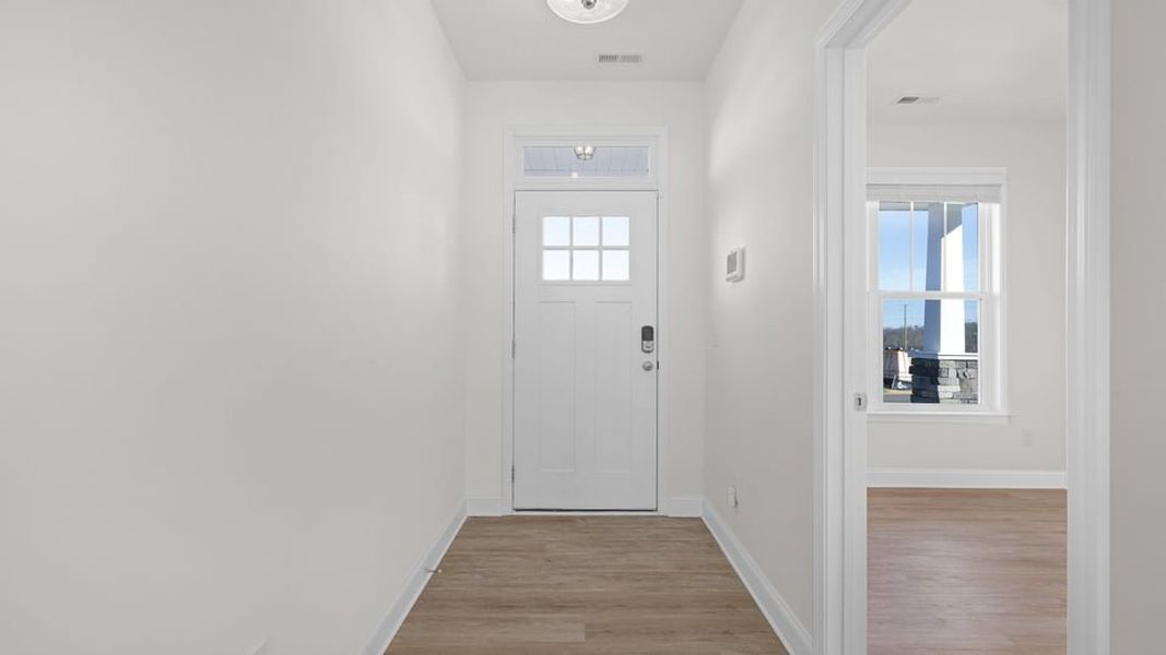 Spacious, unfurnished interior of a new home in Edgewood Estates, Greenville (Image 16).