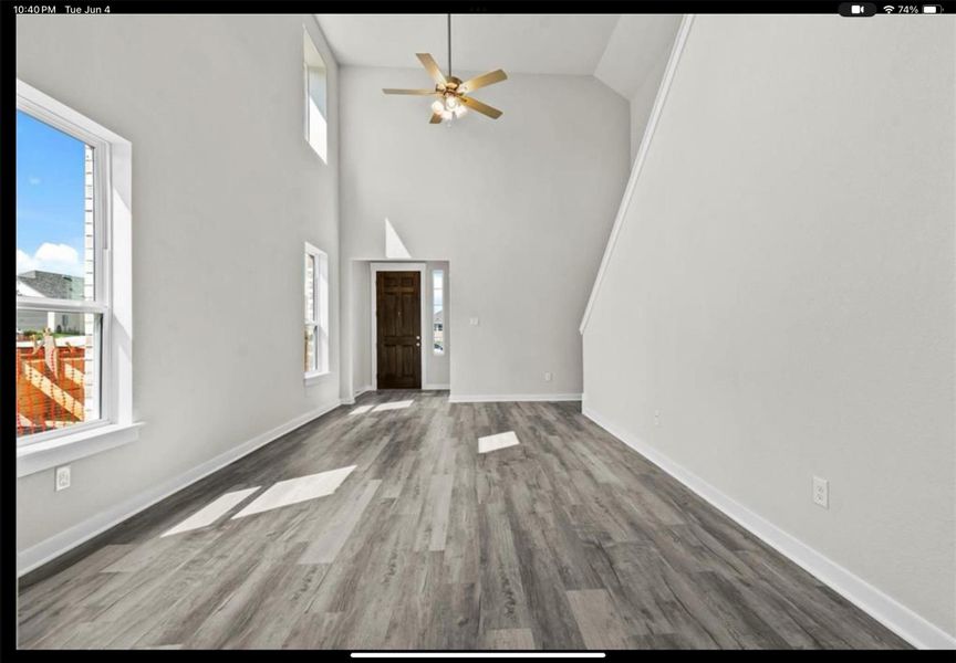 Spacious, unfurnished interior of a new home in , Kyle (Image 6).