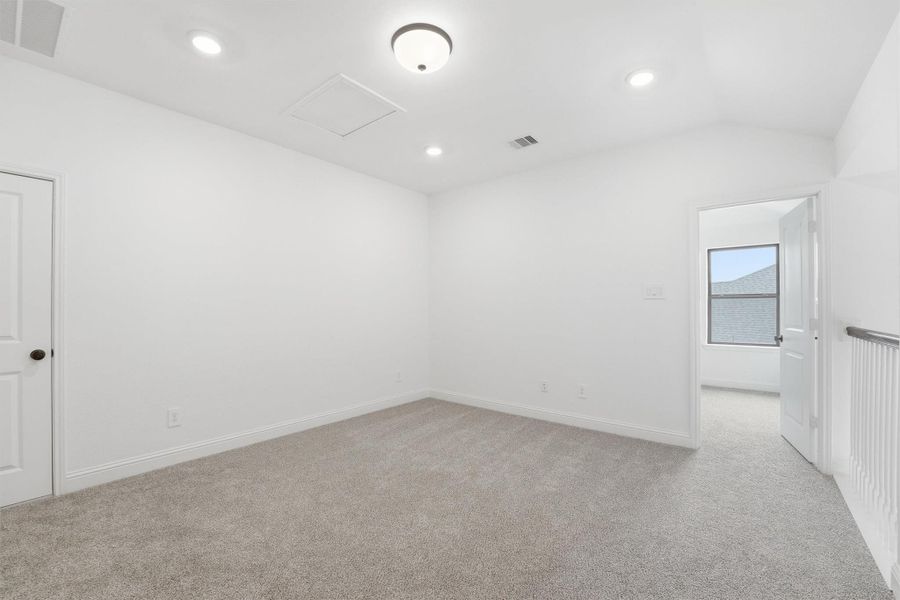 Spacious, unfurnished interior of a new home in Bridgeland, Cypress (Image 15).