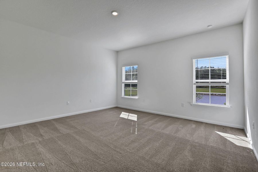 Spacious, unfurnished interior of a new home in Amberly, Green Cove Springs (Image 34).
