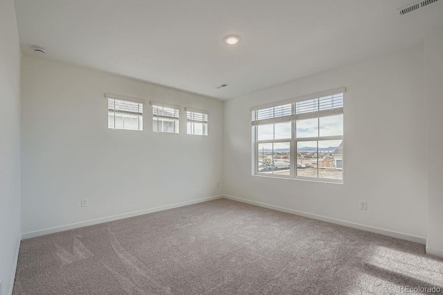 Spacious, unfurnished interior of a new home in , Thornton (Image 9).