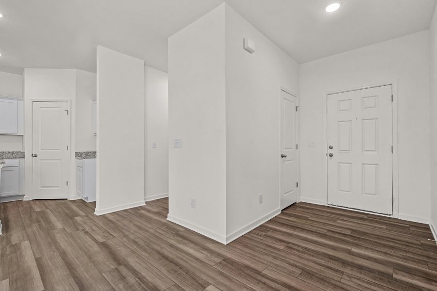 Representative unfurnished interior of a home built from the Glimmer by Starlight Homes in Pinecone Reserve, Brooksville (Image 12). Representative unfurnished interior of a home built from the Glimmer by Starlight Homes in Pinecone Reserve, Brooksville (Image 12).