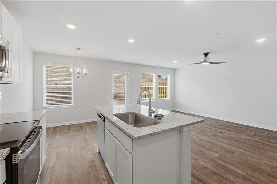 Furnished interior view inside a new home in Moss Creek, Hogansville (Image 7).