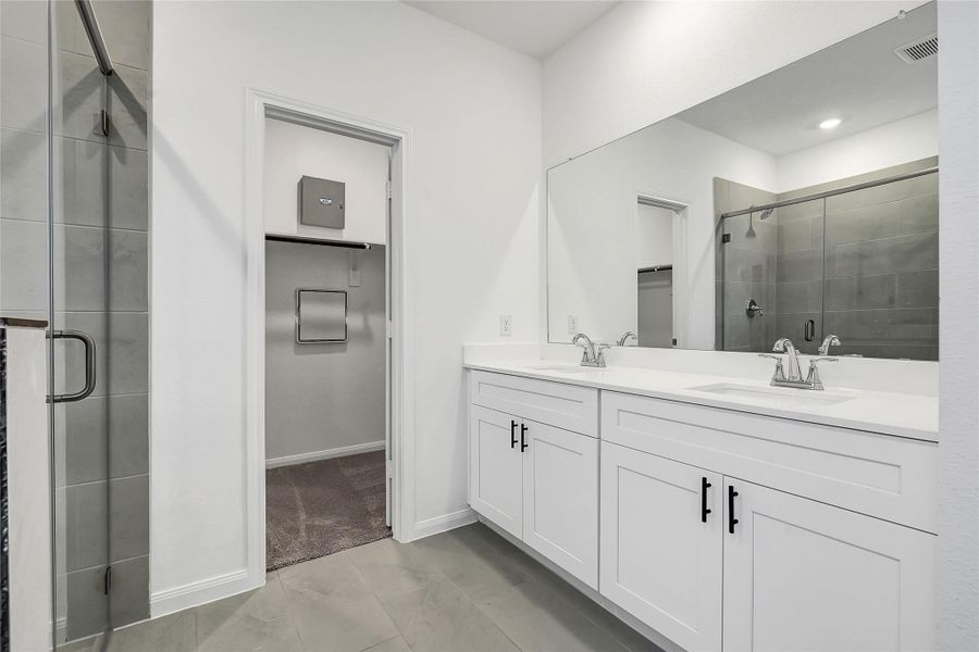 Furnished interior view inside a new home in Aldine Pines, Houston (Image 13).
