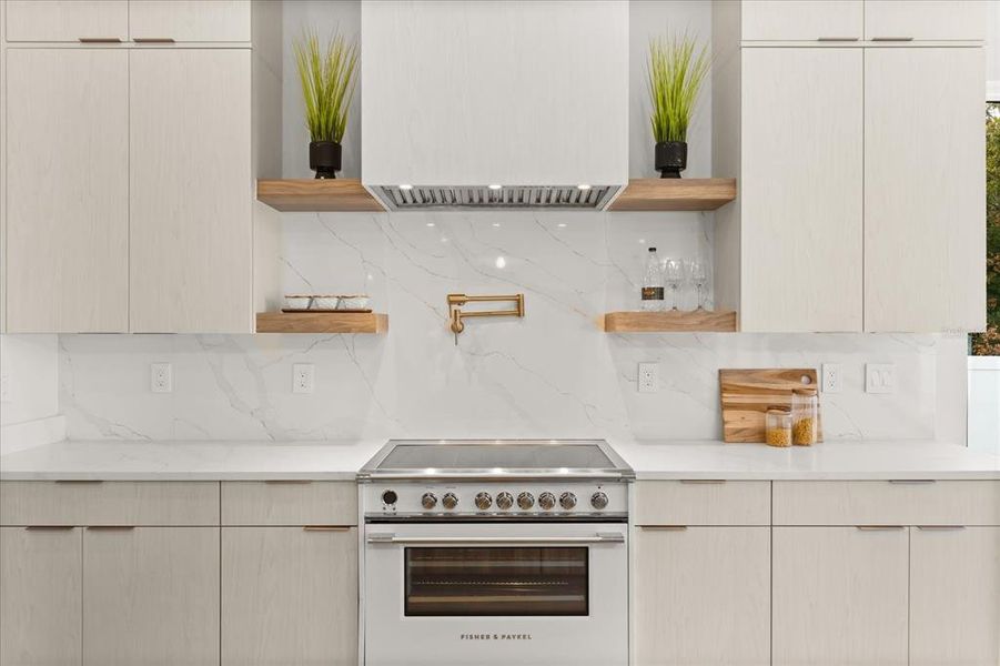 Furnished interior view inside a new home in , Orlando (Image 41). Furnished interior view inside a new home in , Orlando (Image 41).