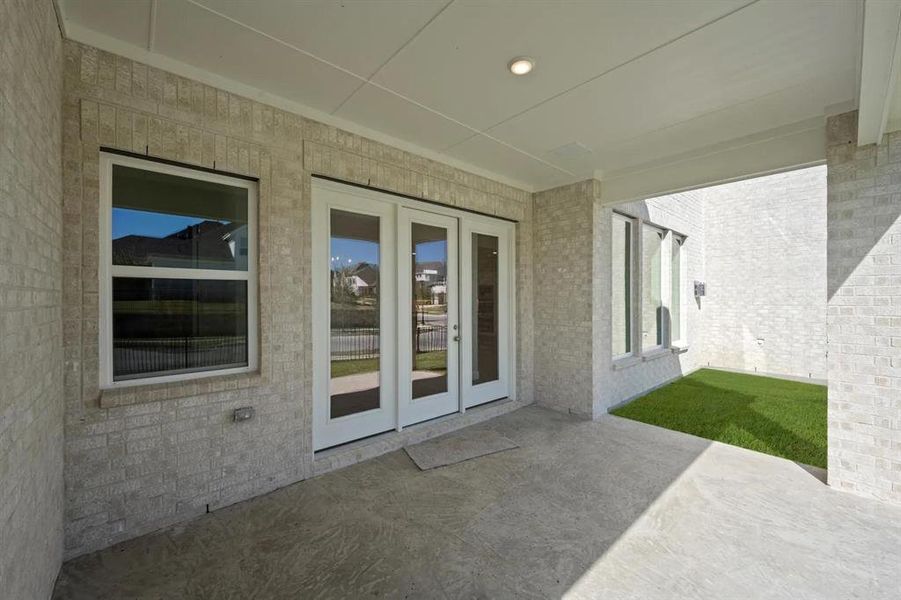 The Violet E Outdoor Living Area The Violet E Outdoor Living Area