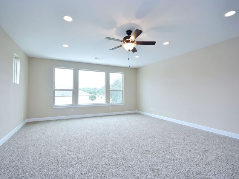 Representative unfurnished interior of a home built from the Madera II by Giddens Homes in Scofield Farms Estates, Georgetown (Image 396).