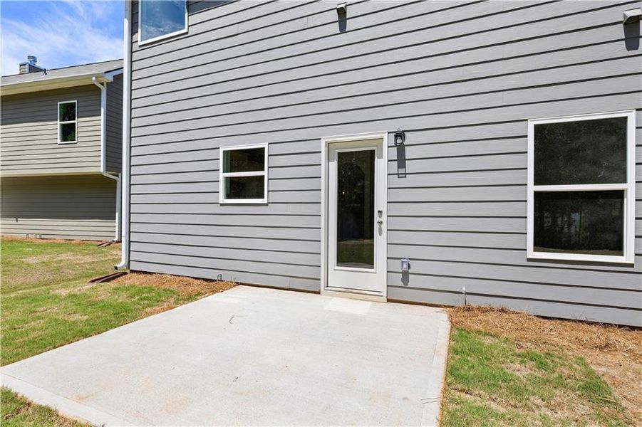 Exterior details and patio area of a home in , Villa Rica (Image 3).