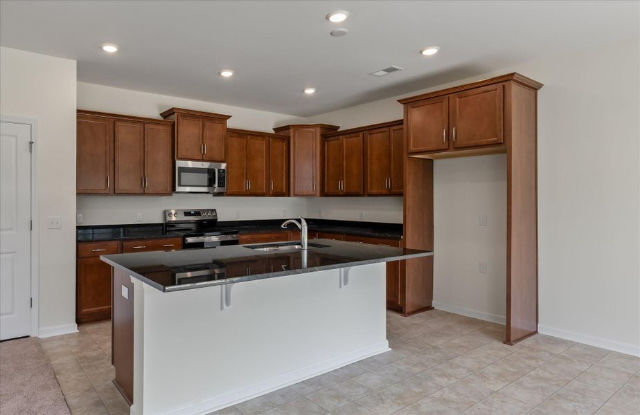 Furnished interior view inside a new home in Oakley Pointe, Moncks Corner (Image 6).
