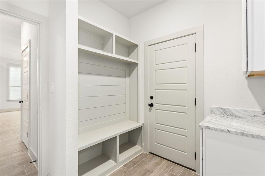 Furnished interior view inside a new home in Canyon Creek, Granbury (Image 11).