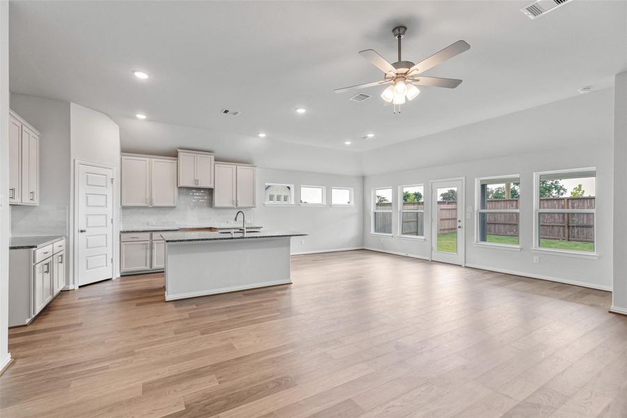 Image 28 of a home in Oakwood Estates. Image 28 of a home in Oakwood Estates.