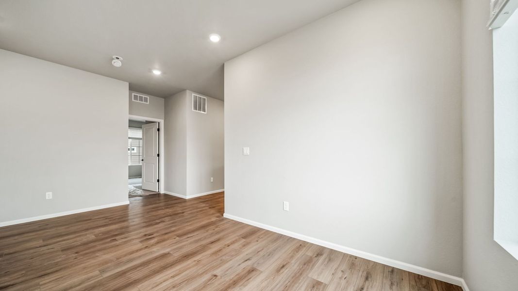 Spacious, unfurnished interior of a new home in The Reserve at Green Valley Ranch, Aurora (Image 17). Spacious, unfurnished interior of a new home in The Reserve at Green Valley Ranch, Aurora (Image 17).