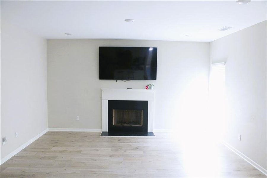 Spacious, unfurnished interior of a new home in , Dallas (Image 10). Spacious, unfurnished interior of a new home in , Dallas (Image 10).