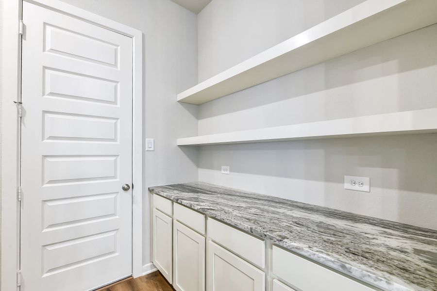 Furnished interior view inside a new home in Summer Place  35', Montgomery (Image 13).
