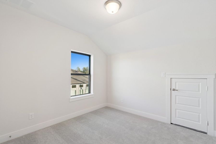 Spacious, unfurnished interior of a new home in ARTAVIA 50' Homesites, Conroe (Image 22).