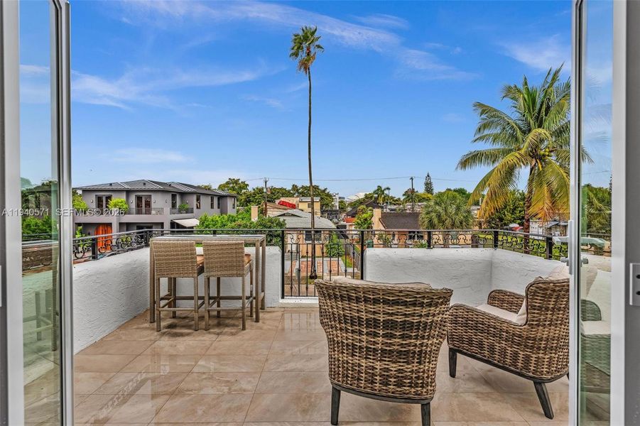 Community amenities in , Miami (Image 54).